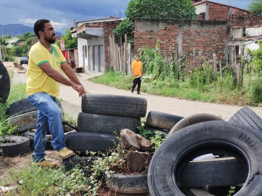 Equipe de Endemias reforça ações de combate ao Aedes aegypti em Itambé