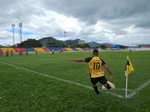 Vitórias do Peñarol e Paysandu agitam o Campeonato Municipal