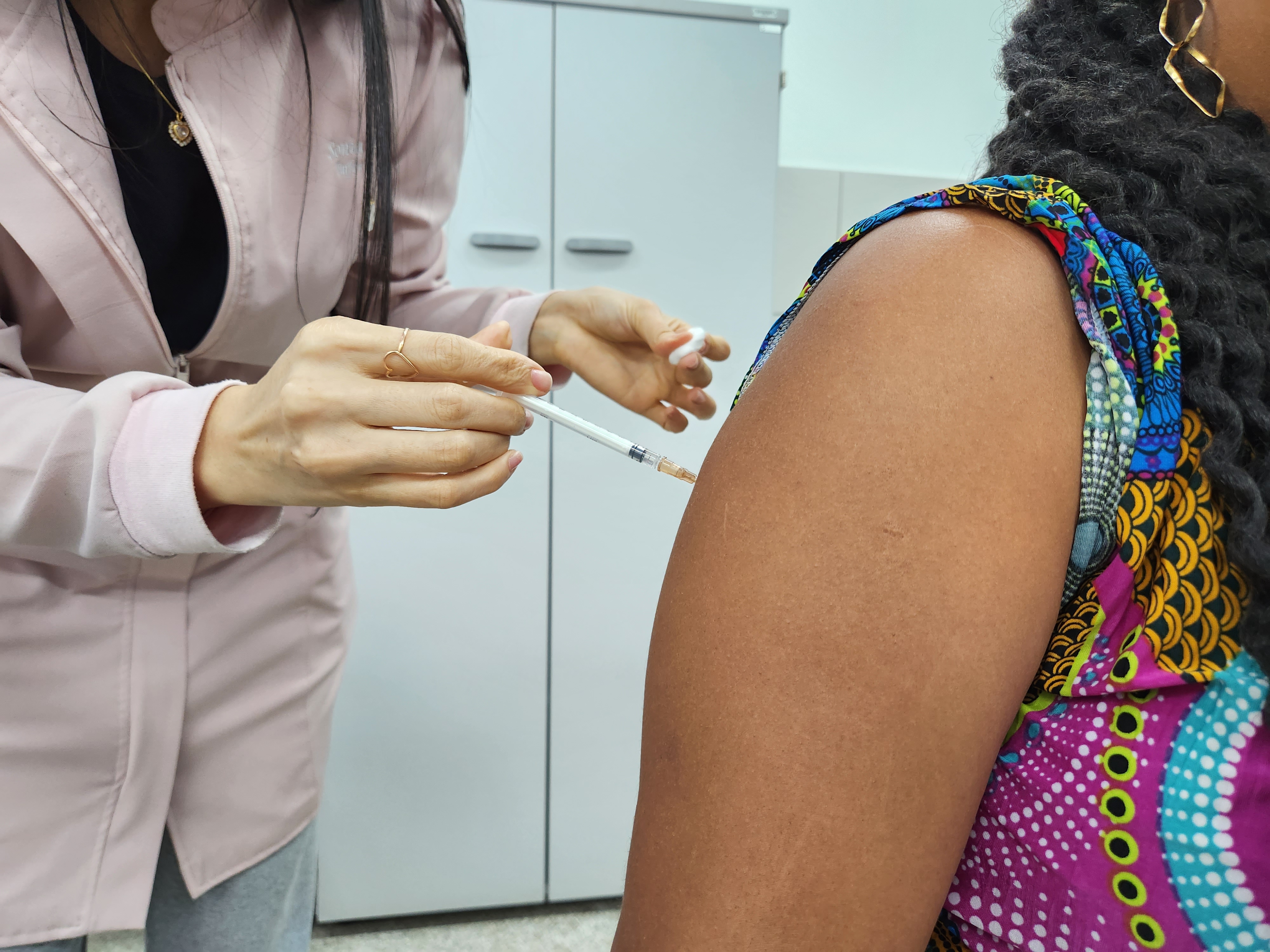 Vacinação contra a gripe é ampliada para toda a população a partir de segunda-feira (26) em Itambé