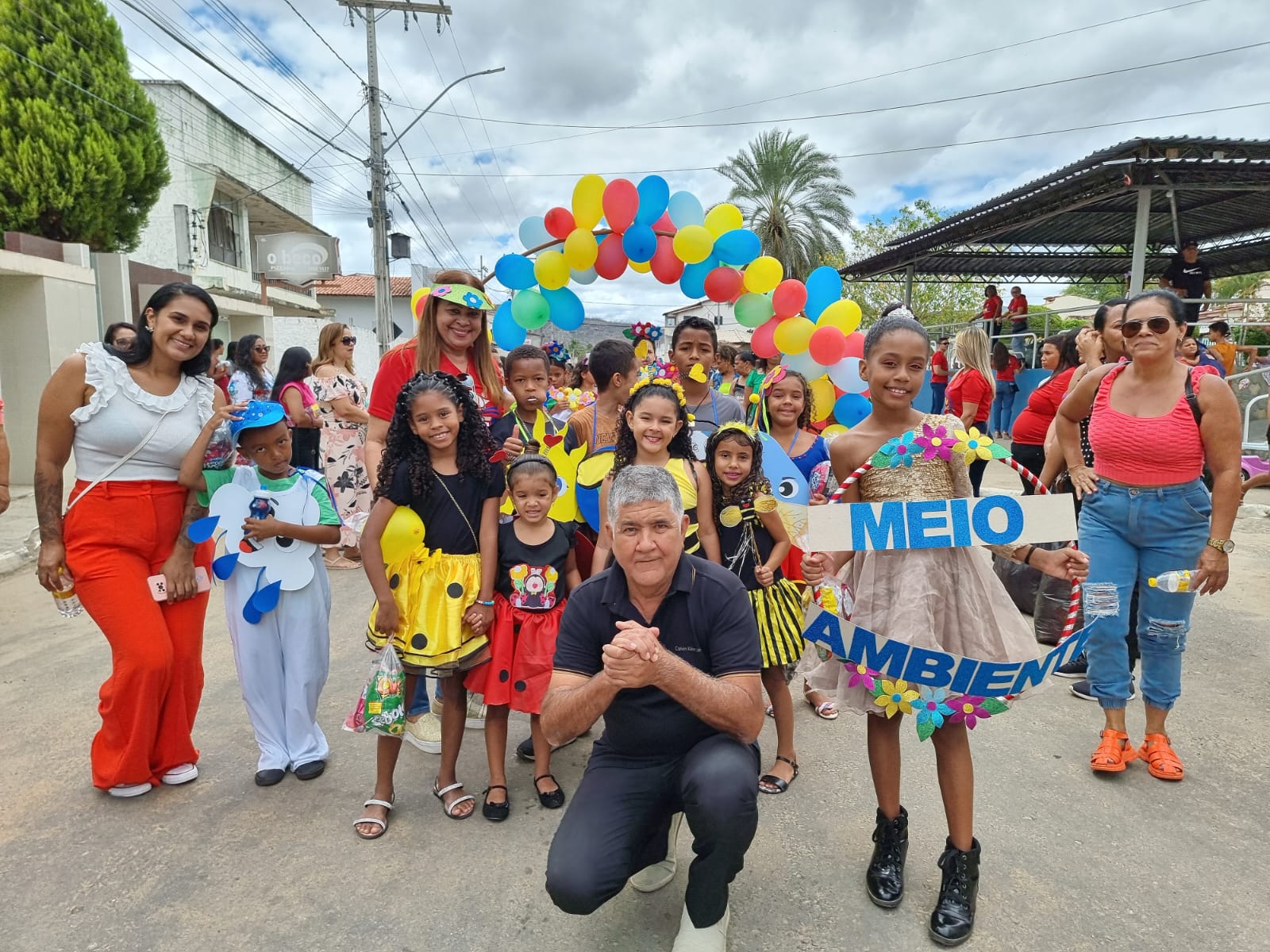 Beleza e encanto: Secretaria de Educação comemora o sucesso da tradicional Caminhada da Primavera