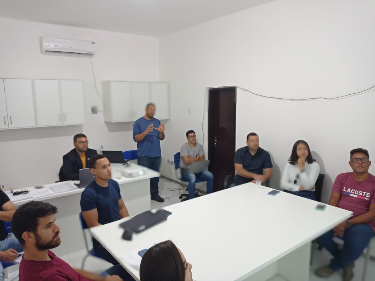 Prefeitura de Itambé promove capacitação para agentes públicos na área de pesquisa de preços