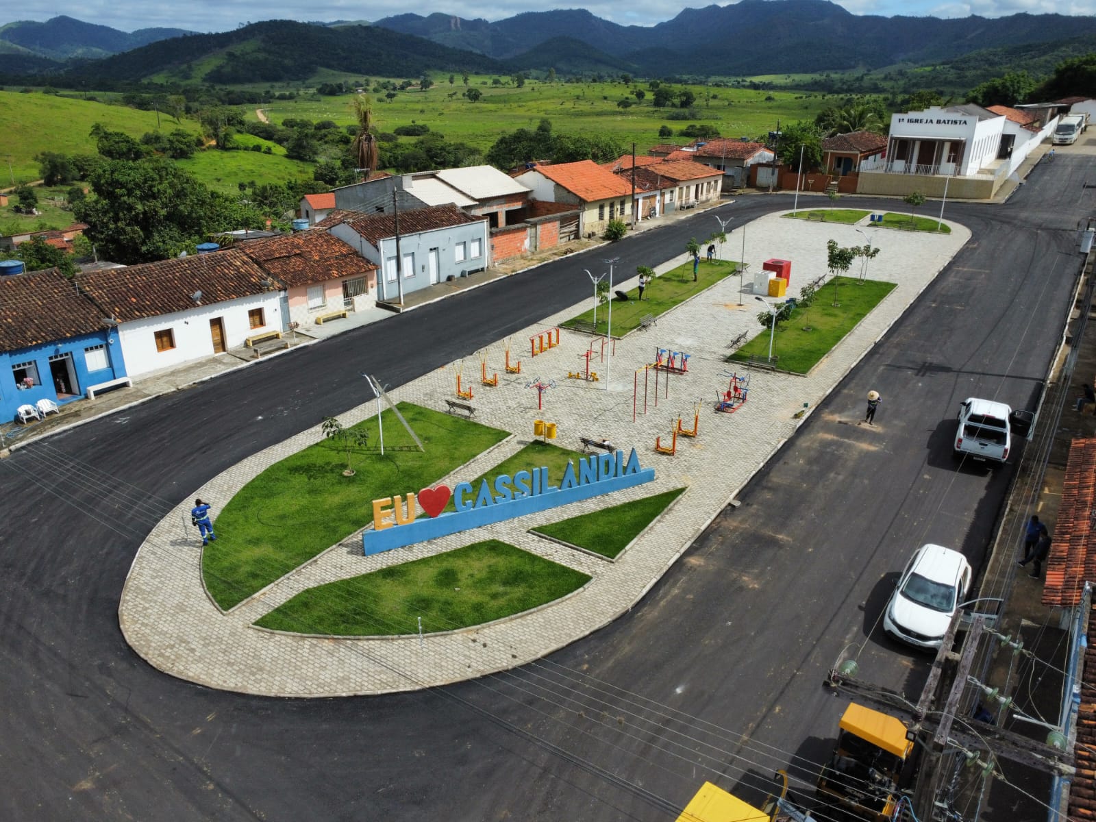 Cassilândia de cara nova: Prefeitura de Itambé conclui pavimentação asfáltica de 13 ruas
